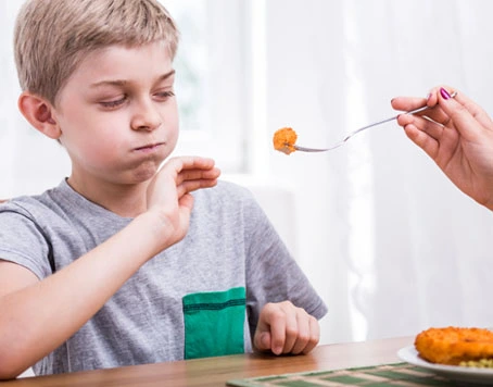Encouraging Toddlers Try New Foods: Simple Tips to Overcome Picky Eating Habits