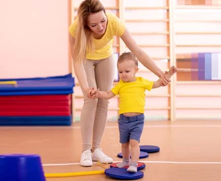How Can Parents Support Their Kids Throughout CME Therapy