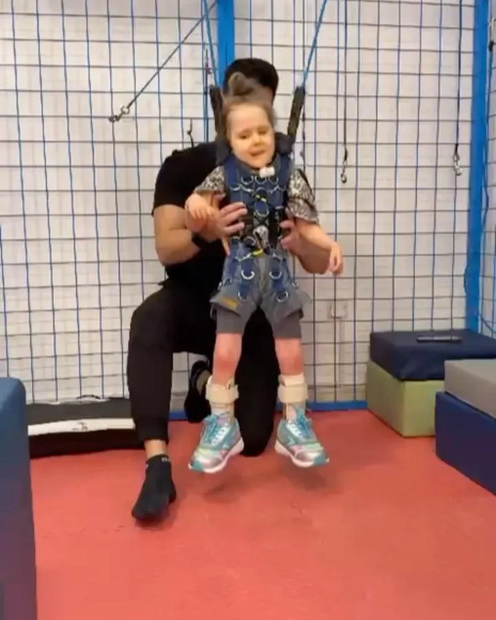 Look at her go!
