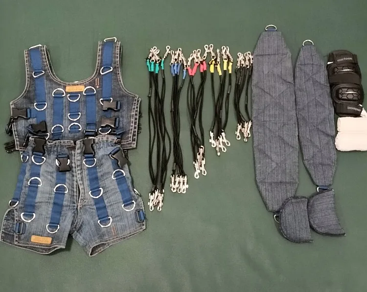 DUNAG-02 suit therapy equipment